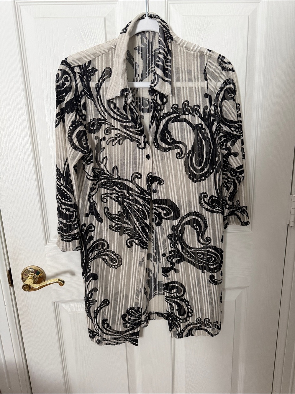 Chico's Black & Cream Paisley Button-Up Long lightweight 3/4 sleeve shirt small